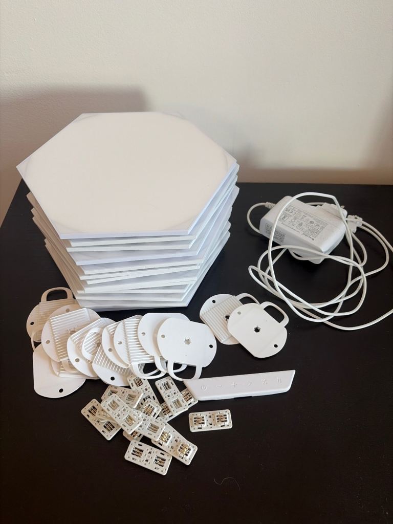 Nanoleaf Shapes Hexagon- 13 panels