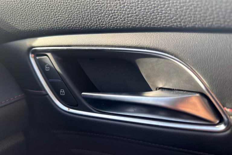 2023 MG MG HS 1.5 T-GDI PHEV Trophy 5dr Auto ESTATE PETROL/ELECTRIC Automatic