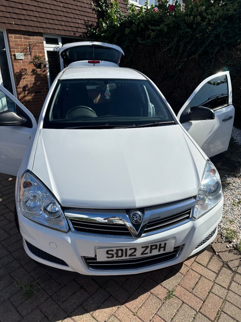 Vauxhall, ASTRAVAN, Car Derived Van, 2012, Manual, 1686 (cc)