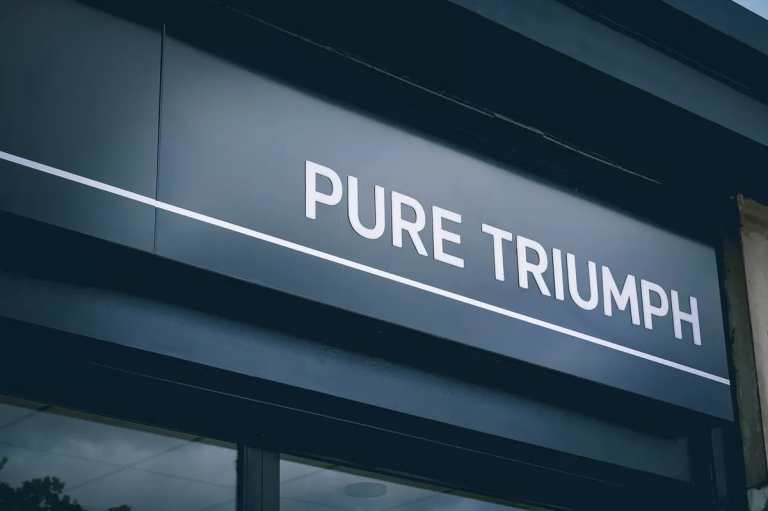 2025 TRIUMPH TRIDENT 660