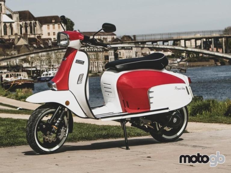 ROYAL ALLOY GT 125 AC TWO TONE 2024 SAVE UP TO £300