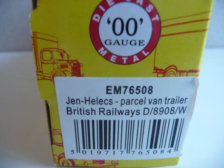 Collectable Classix EM76508 parcel van trailer - ideal christmas present