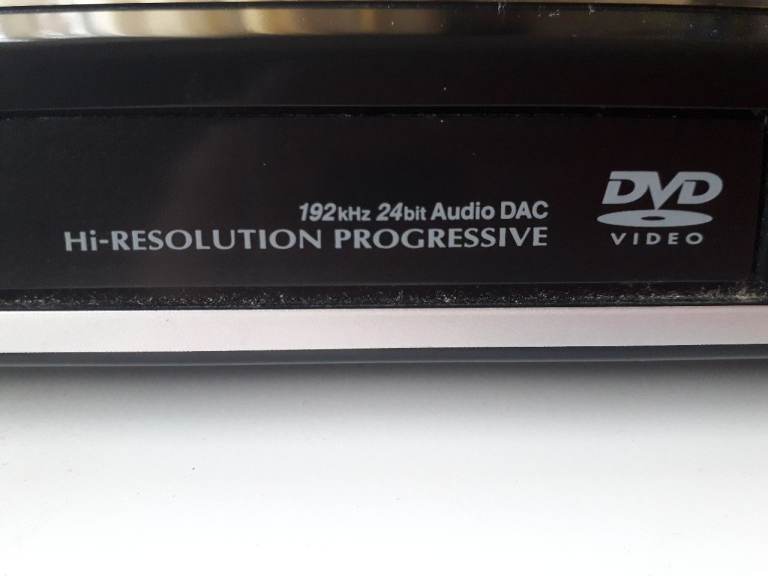 Toshiba DVD Video Player - Black - Unit Only (SD-170EKB2) + cables