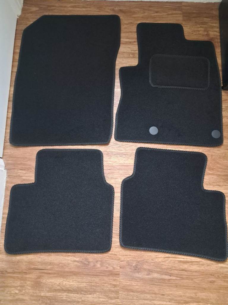 Nissan Qashqai 2021 - present car mats