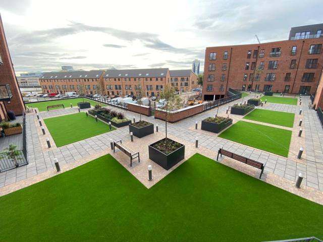 2 Bedroom Flat, Ocean Drive, Leith
