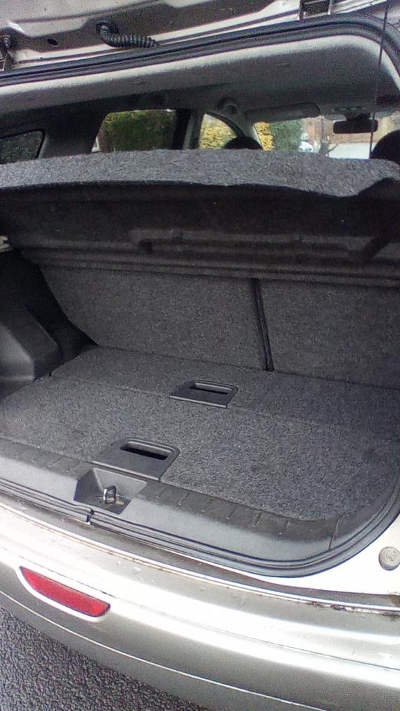 2010 Nissan, NOTE 1.6 Petrol Automatic 