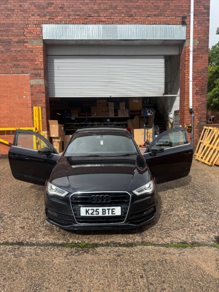 Audi, A3, Hatchback, 2014, Manual, 1598 (cc), 3 doors