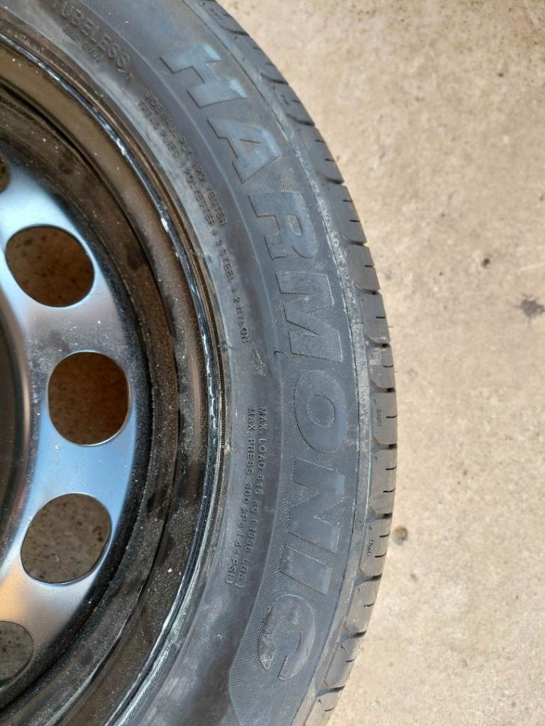 205/55 R16 91V tyre with wheel