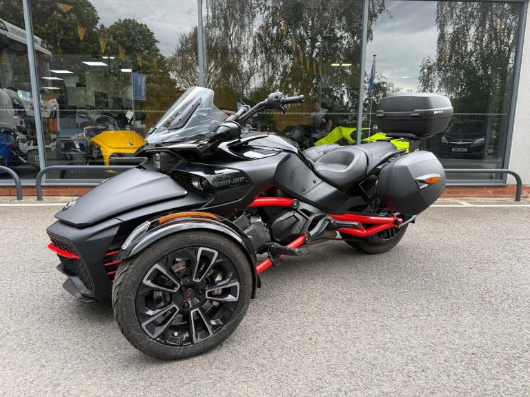 74 plate CAN-AM SPYDER F3 S SPECIAL 6 speed semi automatic trike in black