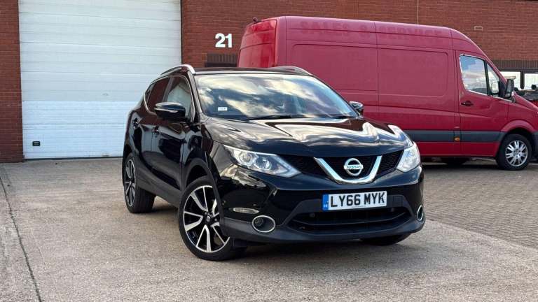 2017 Nissan Qashqai 1.2 DIG-T Tekna 2WD Euro 6 (s/s) 5dr HATCHBACK Petrol Manual