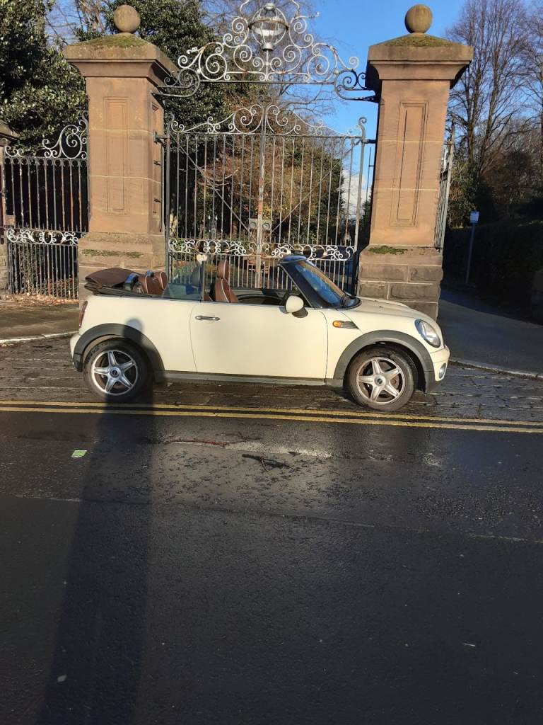 2010  Mini, CONVERTIBLE, cooper s   Manual, 1598 (cc), 2 doors