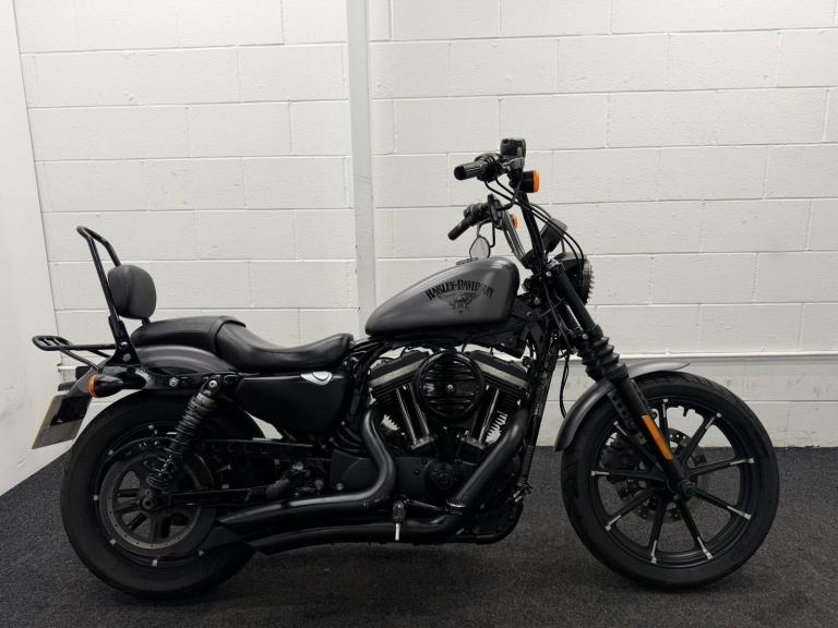 HARLEY-DAVIDSON XL883N IRON  ** 1200CC Conversion - Vance and Hines **