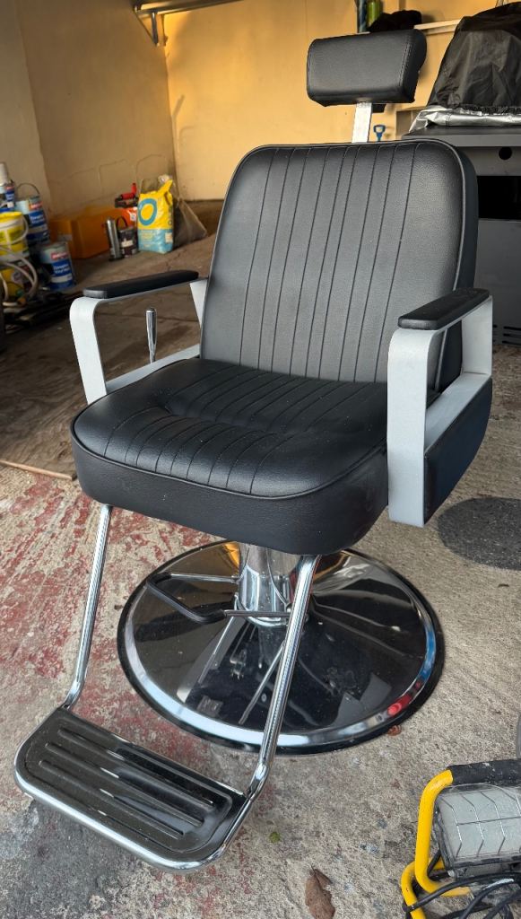 Barbers chair 