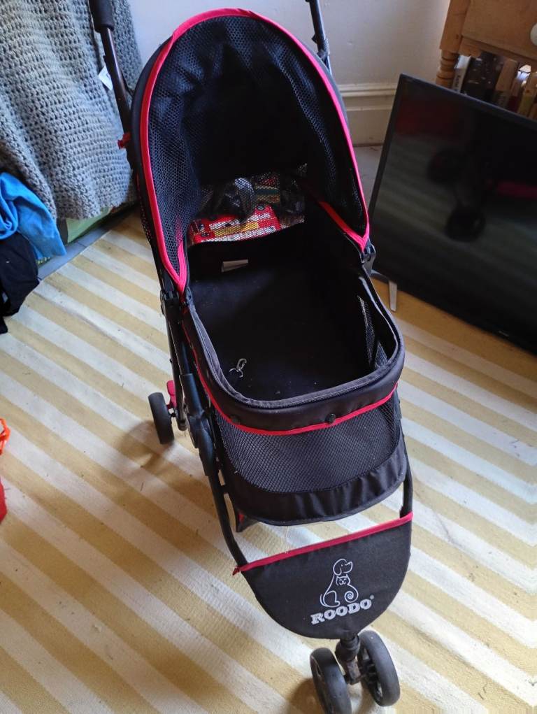 Small dog pushchair 