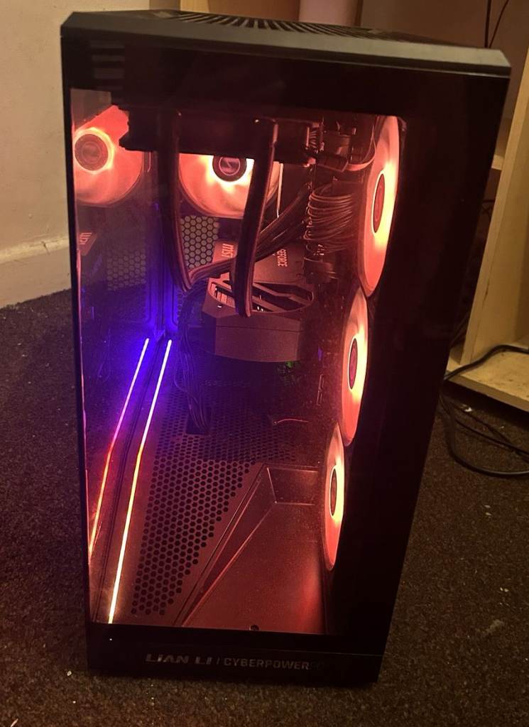 CyberPower Gaming PC RTX 5070 12GB | Core Ultra 7 265KF | 32GB DDR5 ...