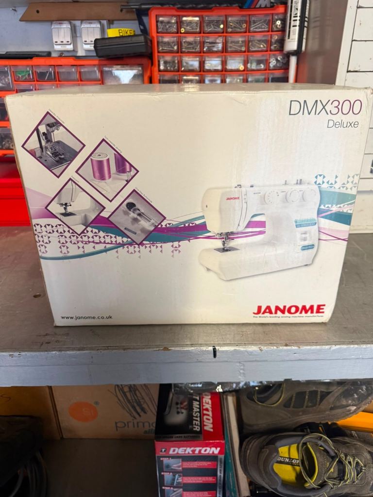 JANOME DMX300 Deluxe Sewing Machine – Brand New, Boxed