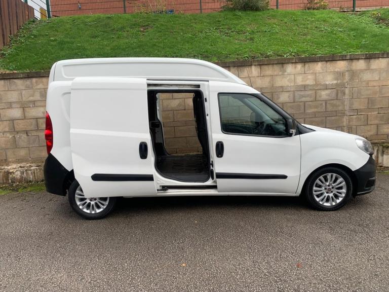 VAUXHALL COMBO 1.6 XL LWB L2H2 2300 HIGH ROOF VAT INCLUDED 2014
