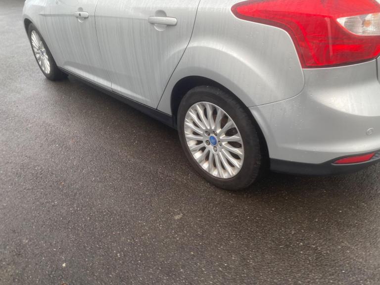 2011 Ford Focus 1.6T EcoBoost Titanium X Euro 5 (s/s) 5dr HATCHBACK Petrol Manual