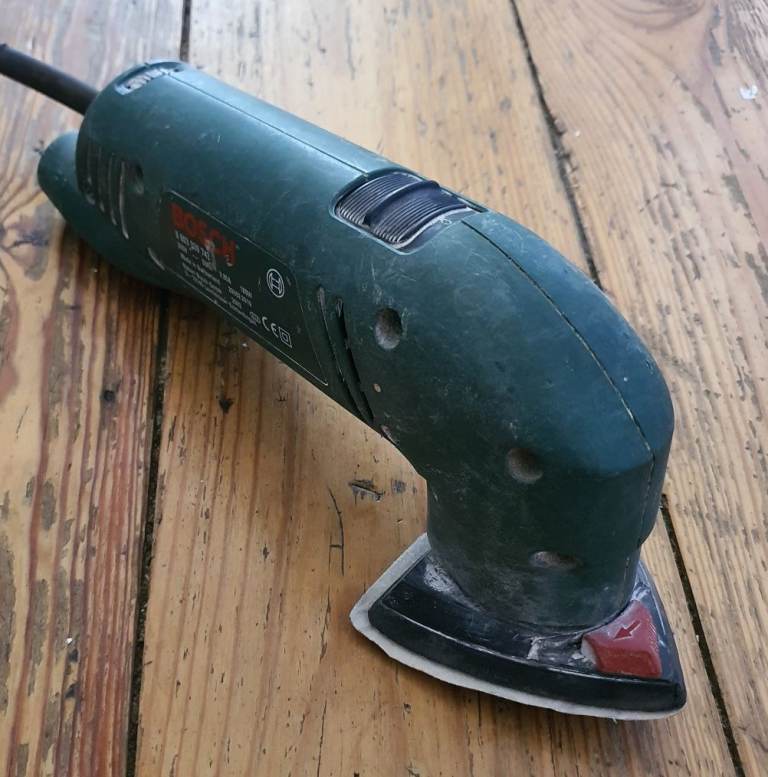 For sale is Bosch detail sander.