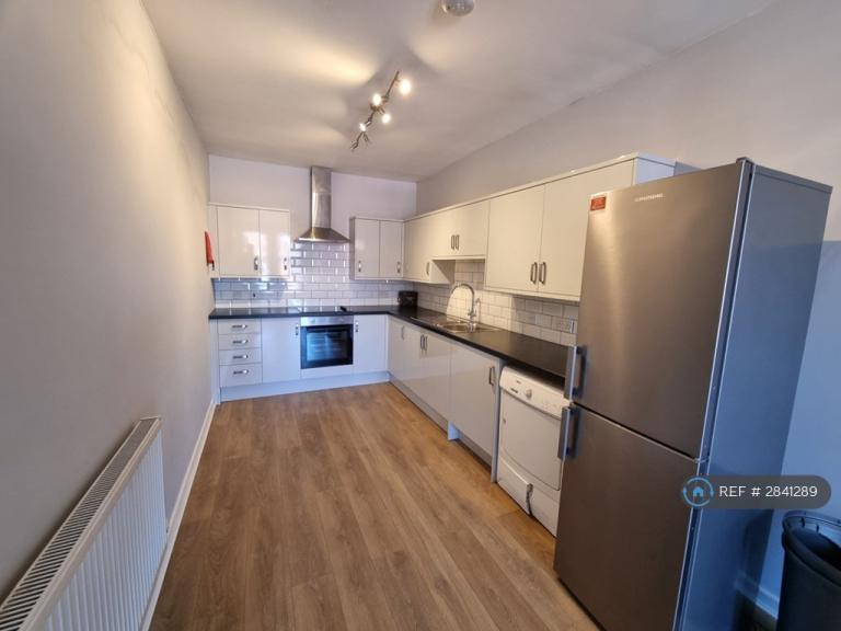 3 bedroom flat in Bedminster, Bristol, BS3 (3 bed) (#2841289)