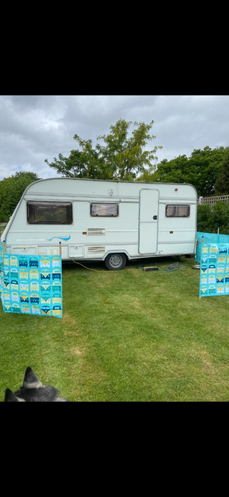 Avondale 4 birth caravan