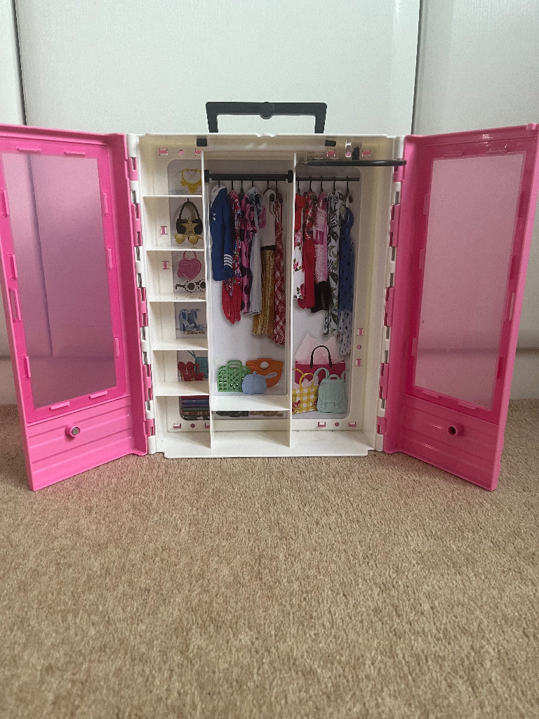 Barbie Wardrobe