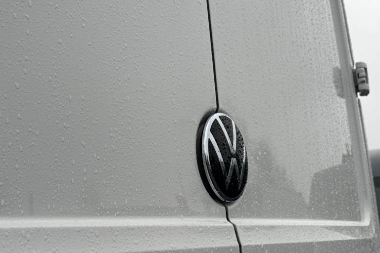 2025 Volkswagen Crafter CR35 Panel Van Commerce Plus LWB 163 PS 2.0 TDI rwd manual Van DIESEL Manual