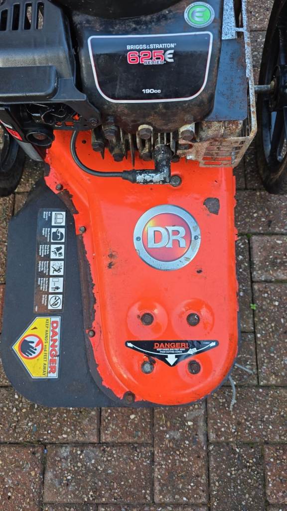DR PUSH TYPE BRUSHCUTTER 