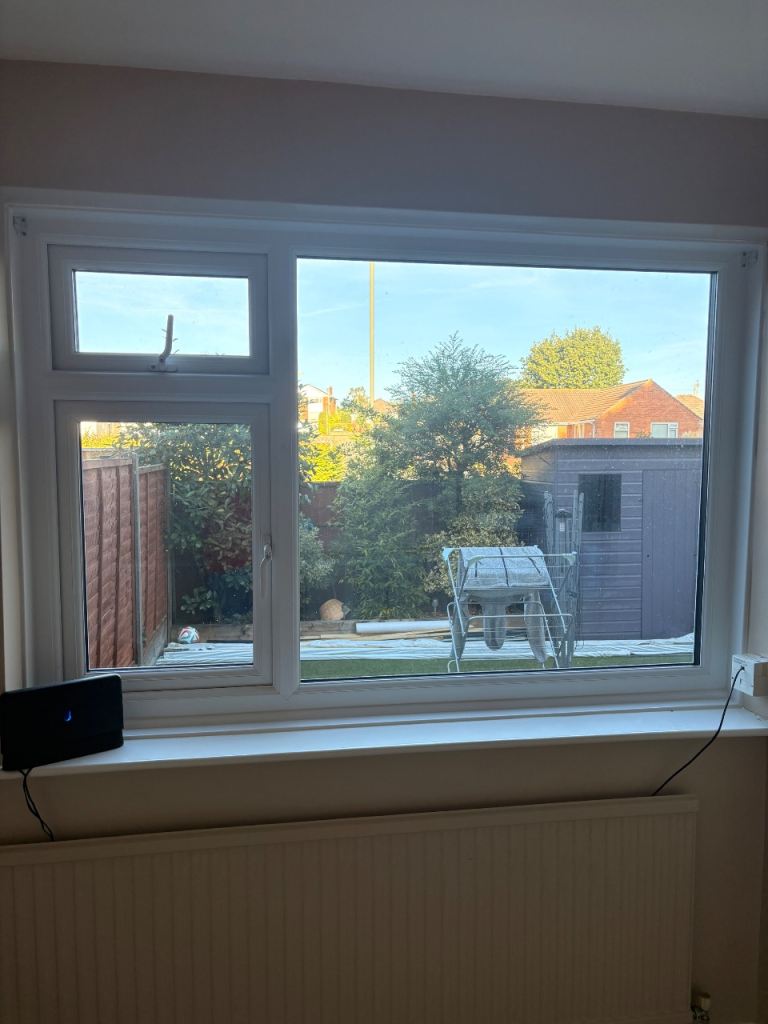 White UPVC Double Glazed Window Unit – Good Condition