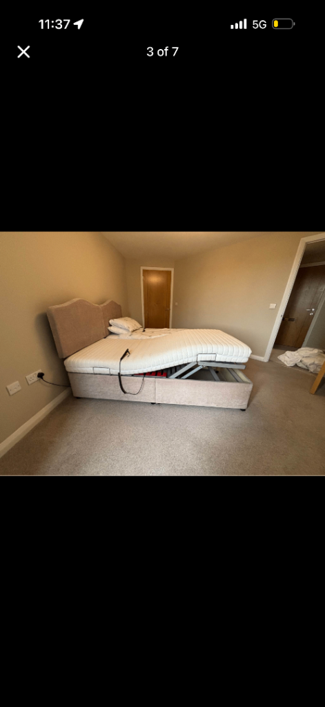 Dual electric adjustable beds 2x single beds 