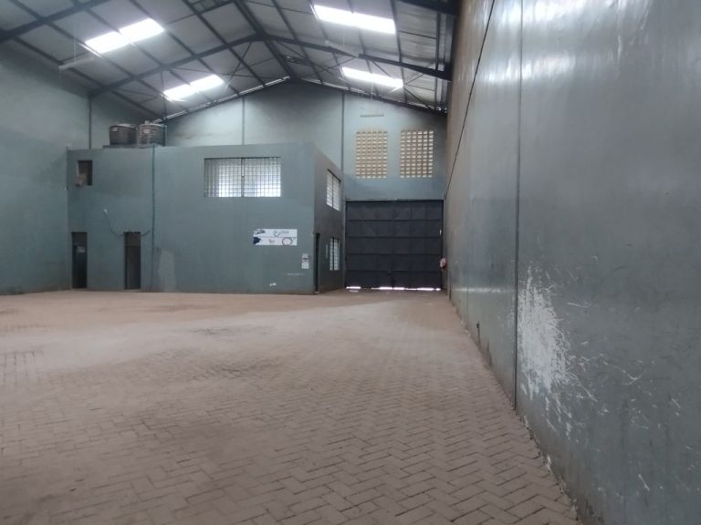 HURRY UP!! Built in Security Spacious Warehouse Available In Barking of 3000sqft for £3500
