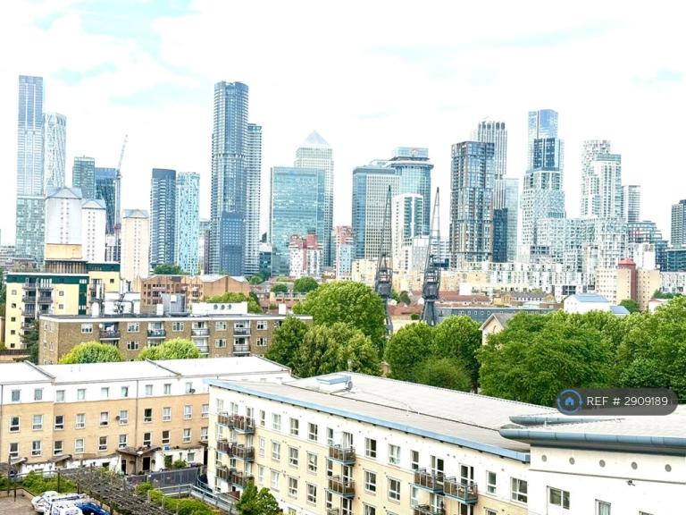 2 bedroom flat in Galaxy Building, London, E14 (2 bed) (#2909189)