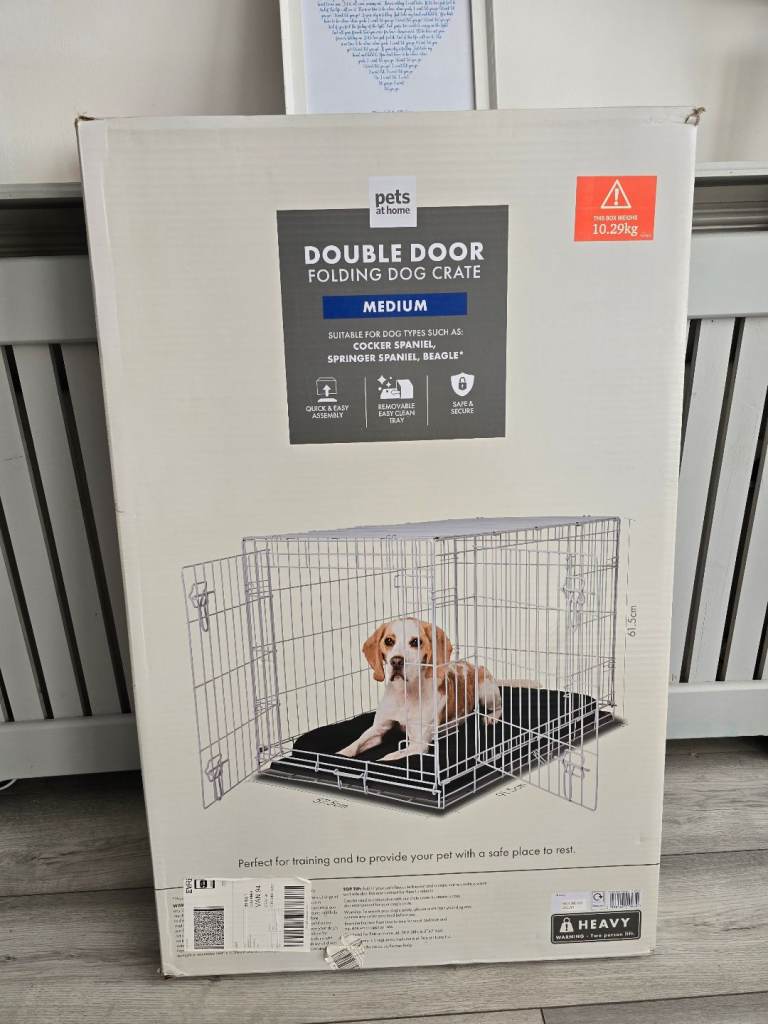 Dog crate size medium 