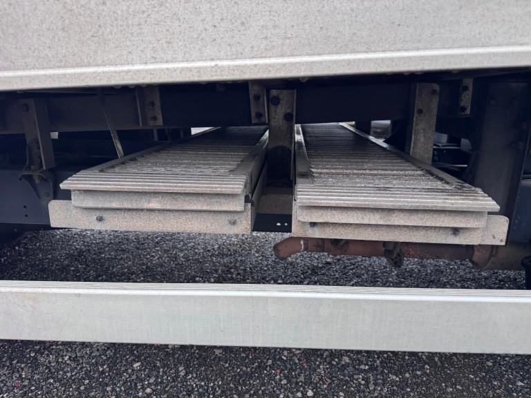 2018 68 Iveco Daily Recovery Truck. 52-180. Sleeper. AC. Winch. Ali bed. RearAir