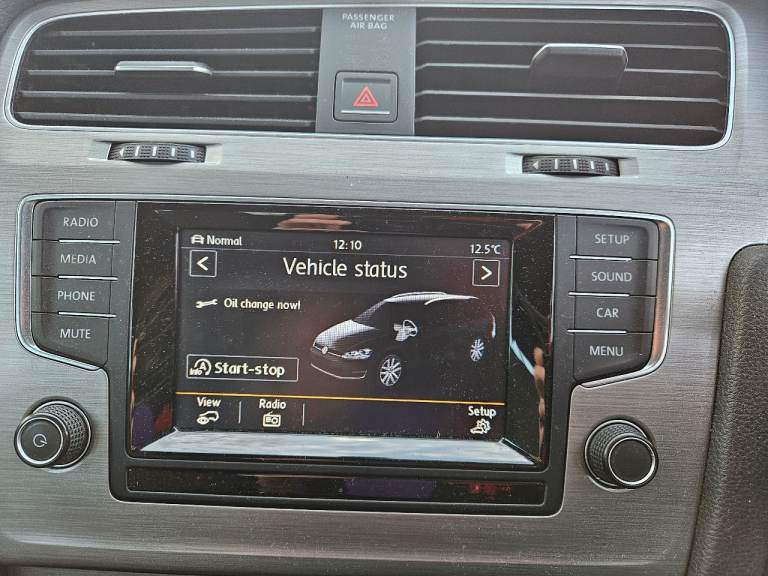 Volkswagen golf 1.6tdi bluemotion technology economy model estate £20 ayear tax FSH