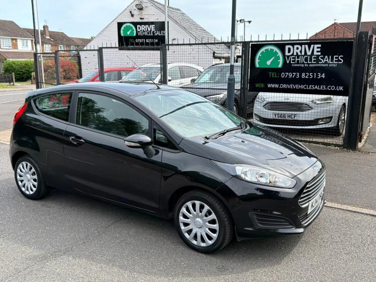 2014 Ford Fiesta 1.25 Style 3dr £35 Road Tax ULEZ HATCHBACK Petrol Manual
