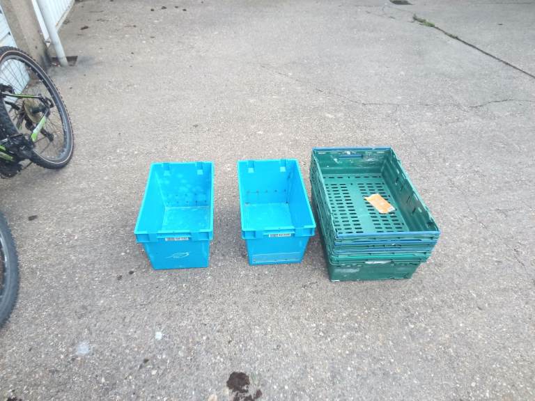 Plastic storage boxes for car boot sellers 