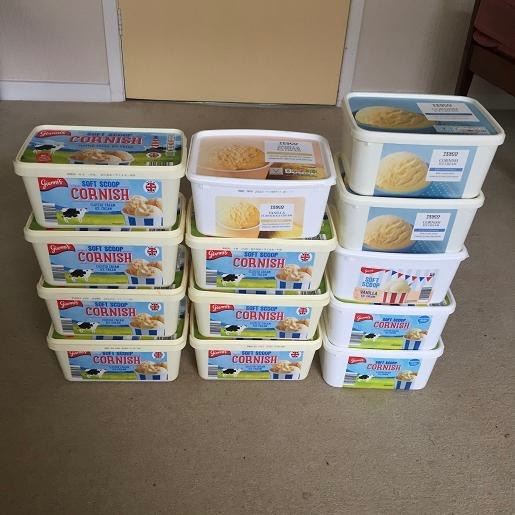 13 2-Litre Plastic Ice Cream Storage Tubs