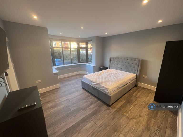 1 bedroom in Kenton Lane, Harrow, HA3 (#1865935)