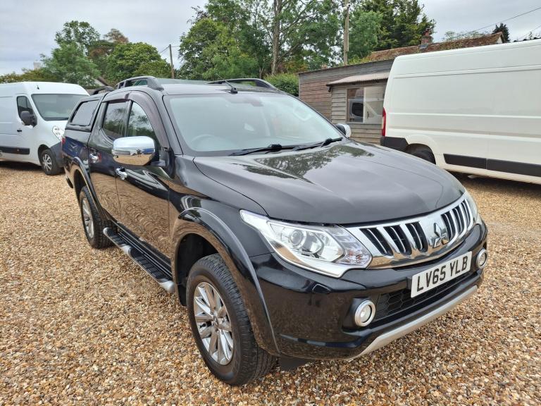 2015 Mitsubishi L200 2.4 DI-D DC Warrior Pickup Double Cab 4dr Diesel Auto 4WD