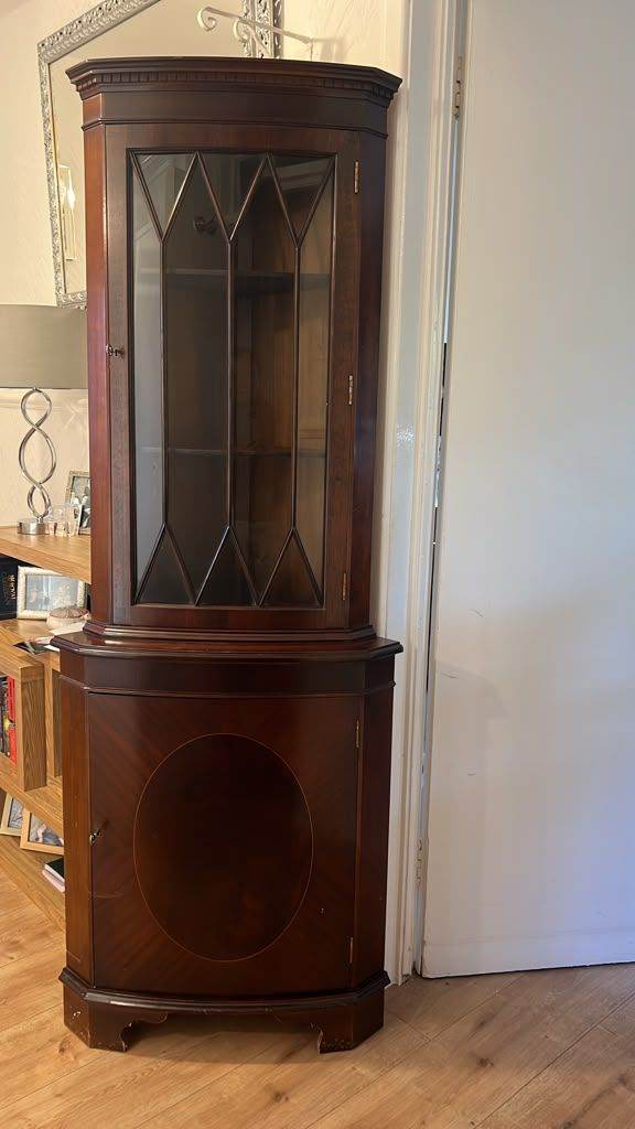 Corner unit FREE 