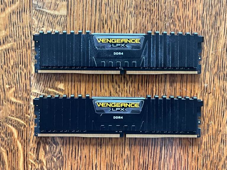 Corsair Vengeance LPX 16GB DDR4 RAM 3000MHz C16