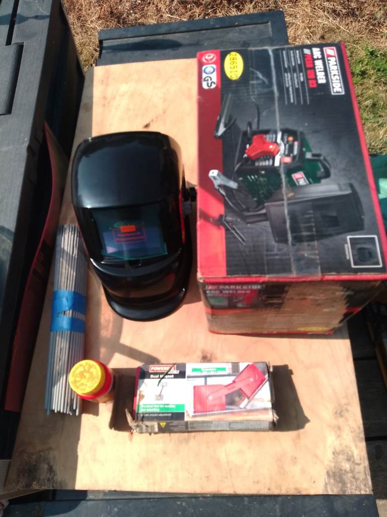 Parkside Arc Welder PESS 120 B3 with Welding Helmet and Rods