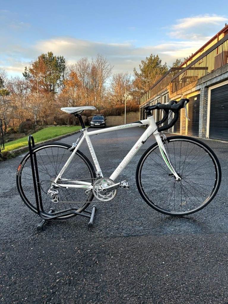 Road bike / Edinburgh REVOLUTION CYCLES