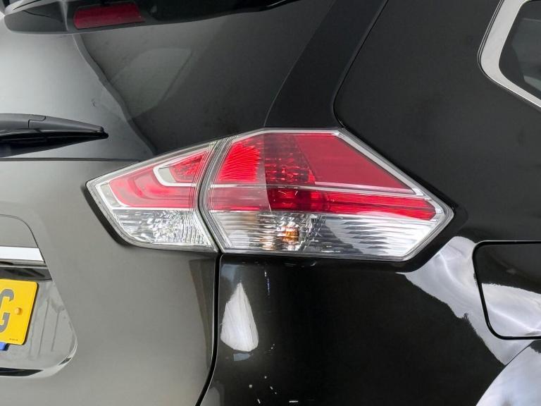 2017 Nissan X-Trail 1.6 dCi N-Vision XTRON Euro 6 (s/s) 5dr ESTATE Diesel Automatic