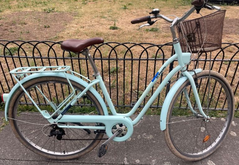 Lovely Decathlon Btwin Elops bike is in good condition 