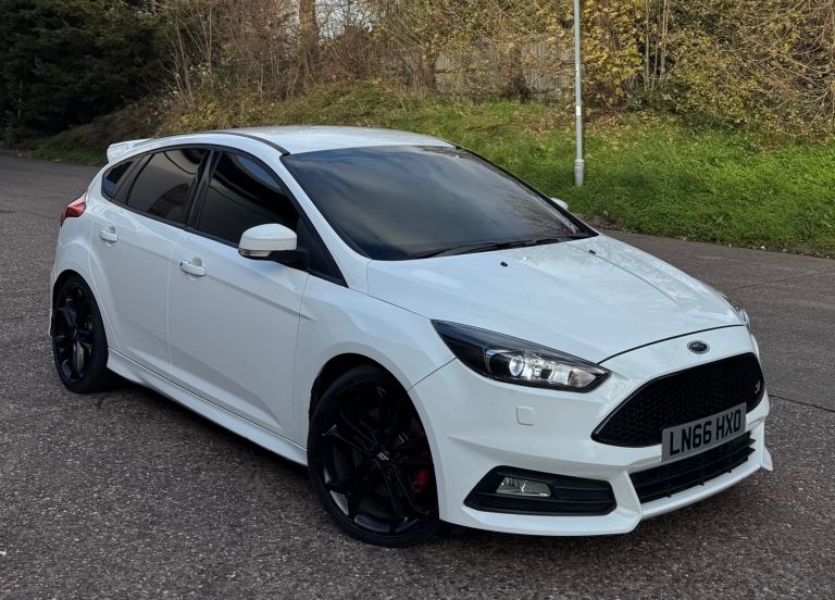 (66) 2016 FORD FOCUS 2.0T ECOBOOST ST-3