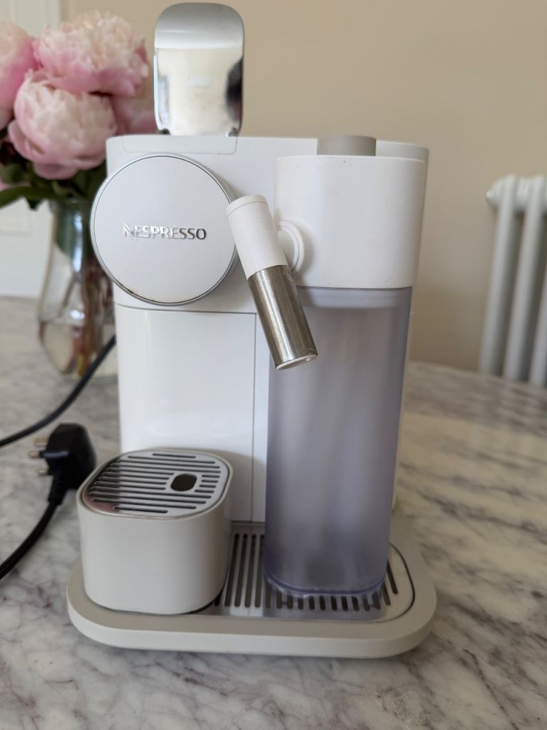 DeLonghi Nespresso Gran Lattissima Coffee Pod Machine, White