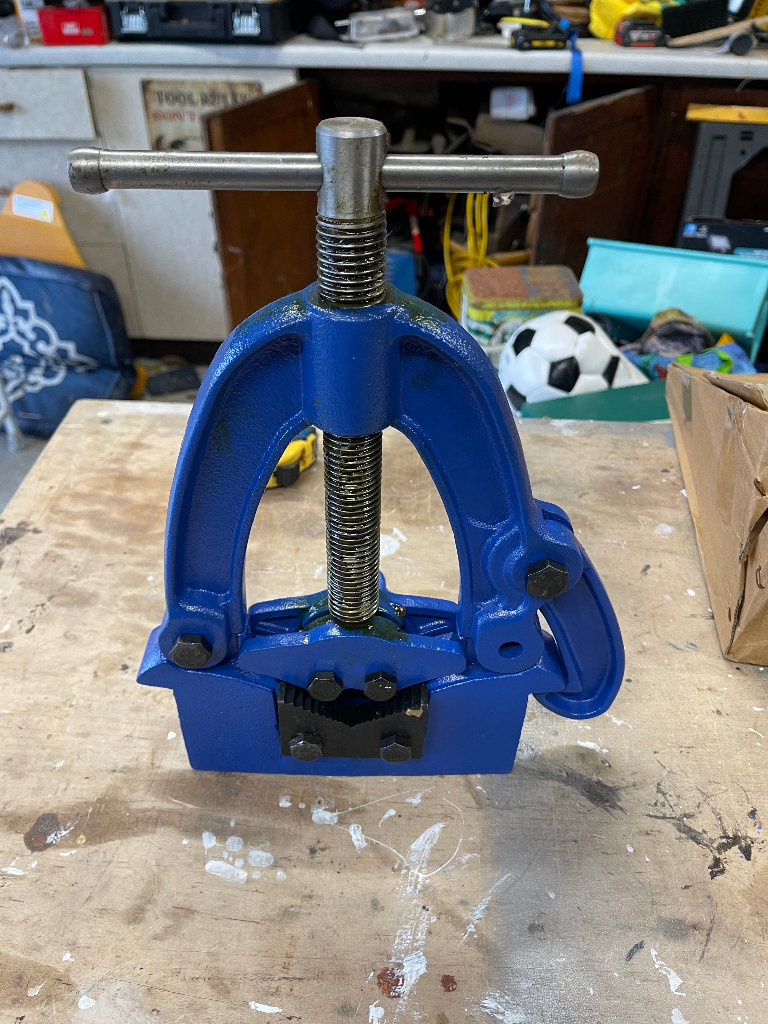 Record Pipe vice for 1/2" - 3" pipe  (Brand new and in box)