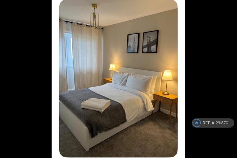 2 bedroom flat in Greig Court, Aberdeen, AB25 (2 bed) (#2918701)